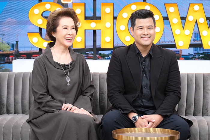 ดวงดาว จารุจินดา เติ้ล ตะวัน 