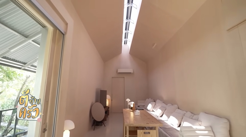 บ้าน แก้ว โทนี่ dining area