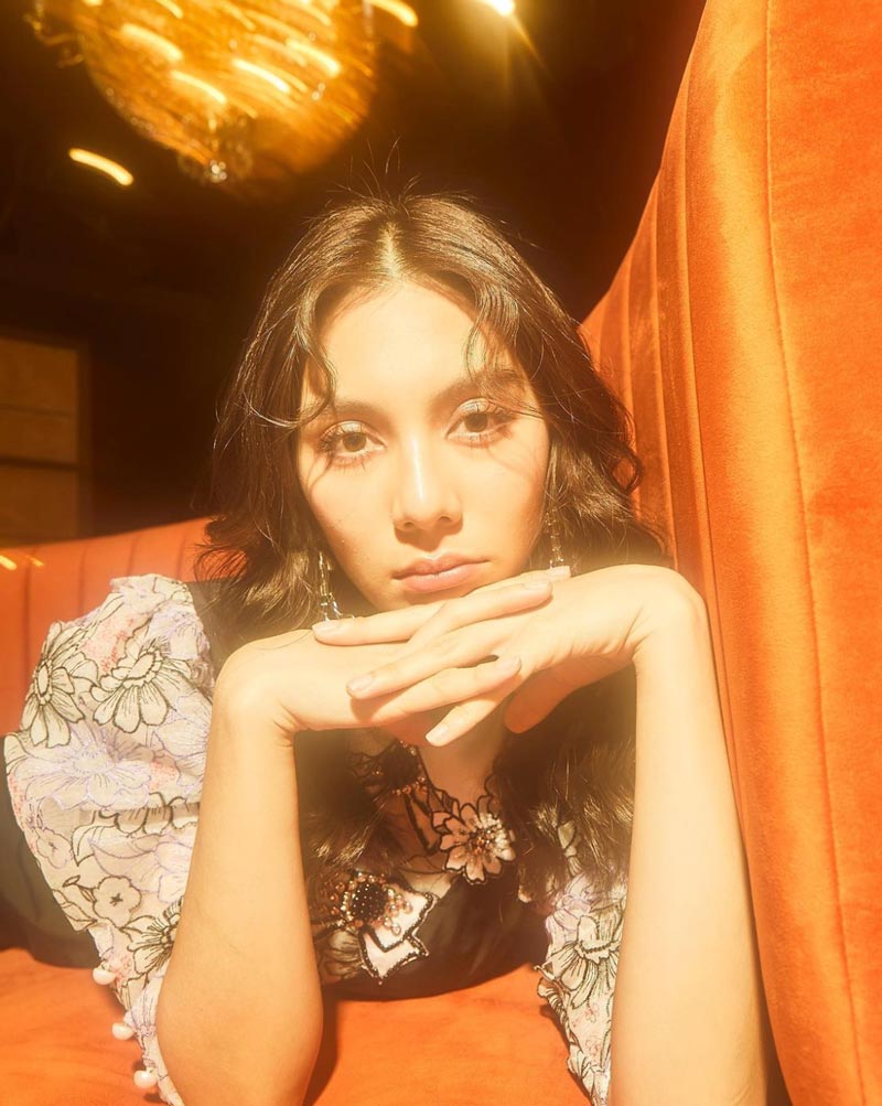 ฟ้า ษริกา