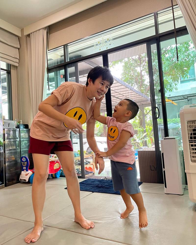 บุ้ง สะธี, บุ้ง ใบหยก