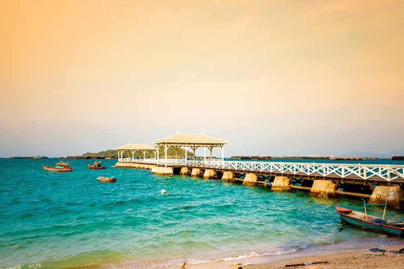 เกาะสีชัง จังหวัดชลบุรี