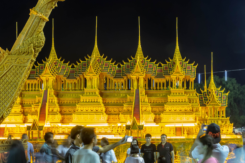 งานประเพณีแห่ปราสาทผึ้ง จังหวัดสกลนคร