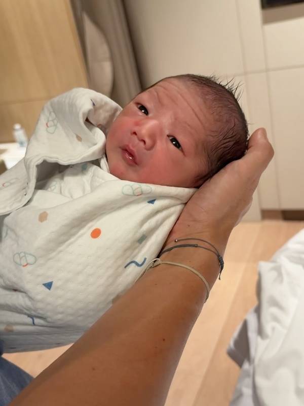 ฝ้าย ปัทมรัตน์ คลอดลูกชายคนที่ 2