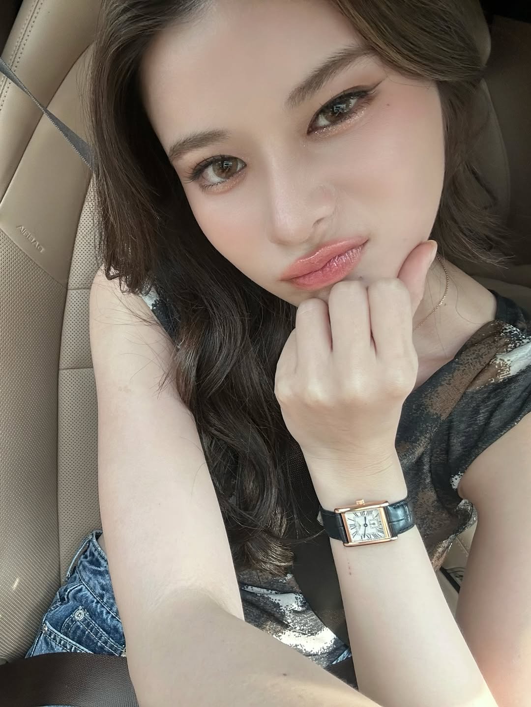 เก้า สุภัสสรา แจกความสดใส กับโมเมนต์ก่อนขับรถ