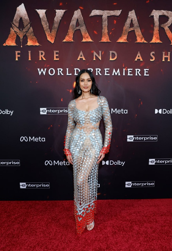 โอปอล สุชาตา สวยสะกดบนพรมแดงงาน Avatar 3