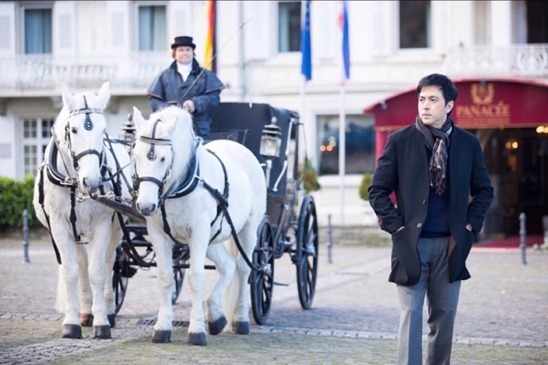 แซม ยุรนันท์