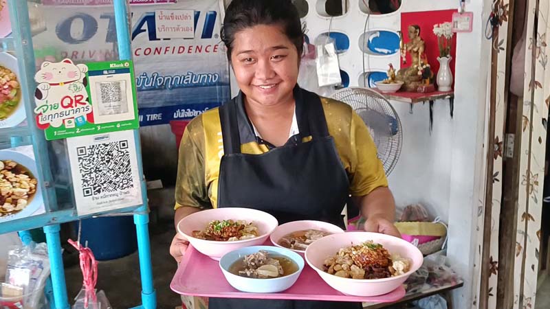 หมี่กากหมูป้าพร ตลาดโคกกลอย