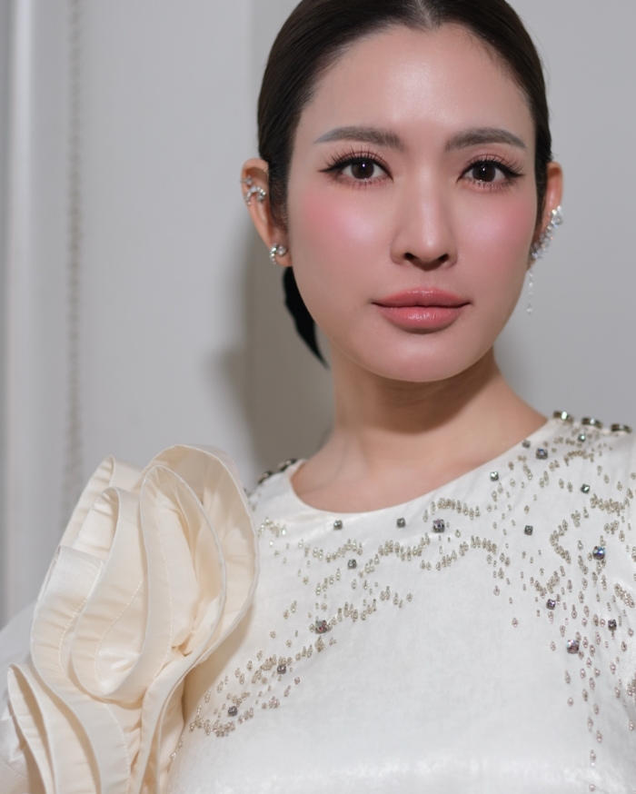 แอฟ ทักษอร