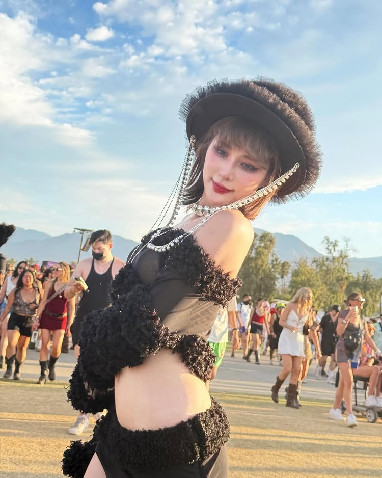 จันจิ จันจิรา กับแฟชั่นวันสงกรานต์ ที่ส่งตรงความแซ่บจากแคลิฟอร์เนีย