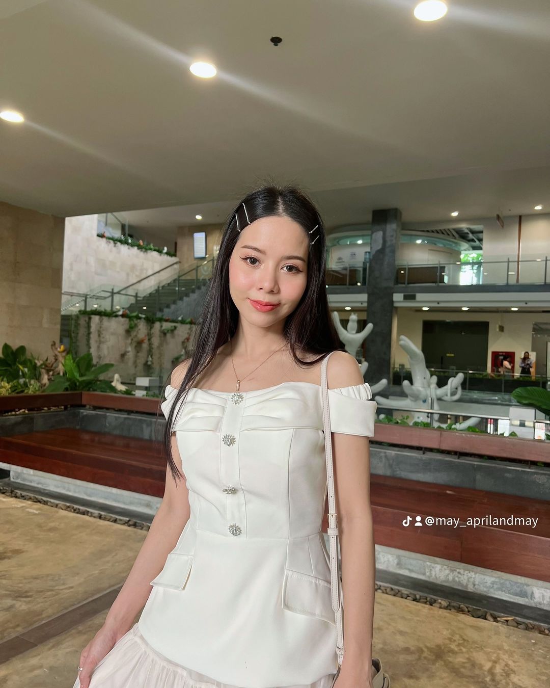 เมย์ จีระนันท์
