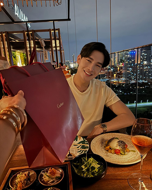 ประวัติโตชิ จิรทีปต์ แฟนกระแต อาร์สยาม