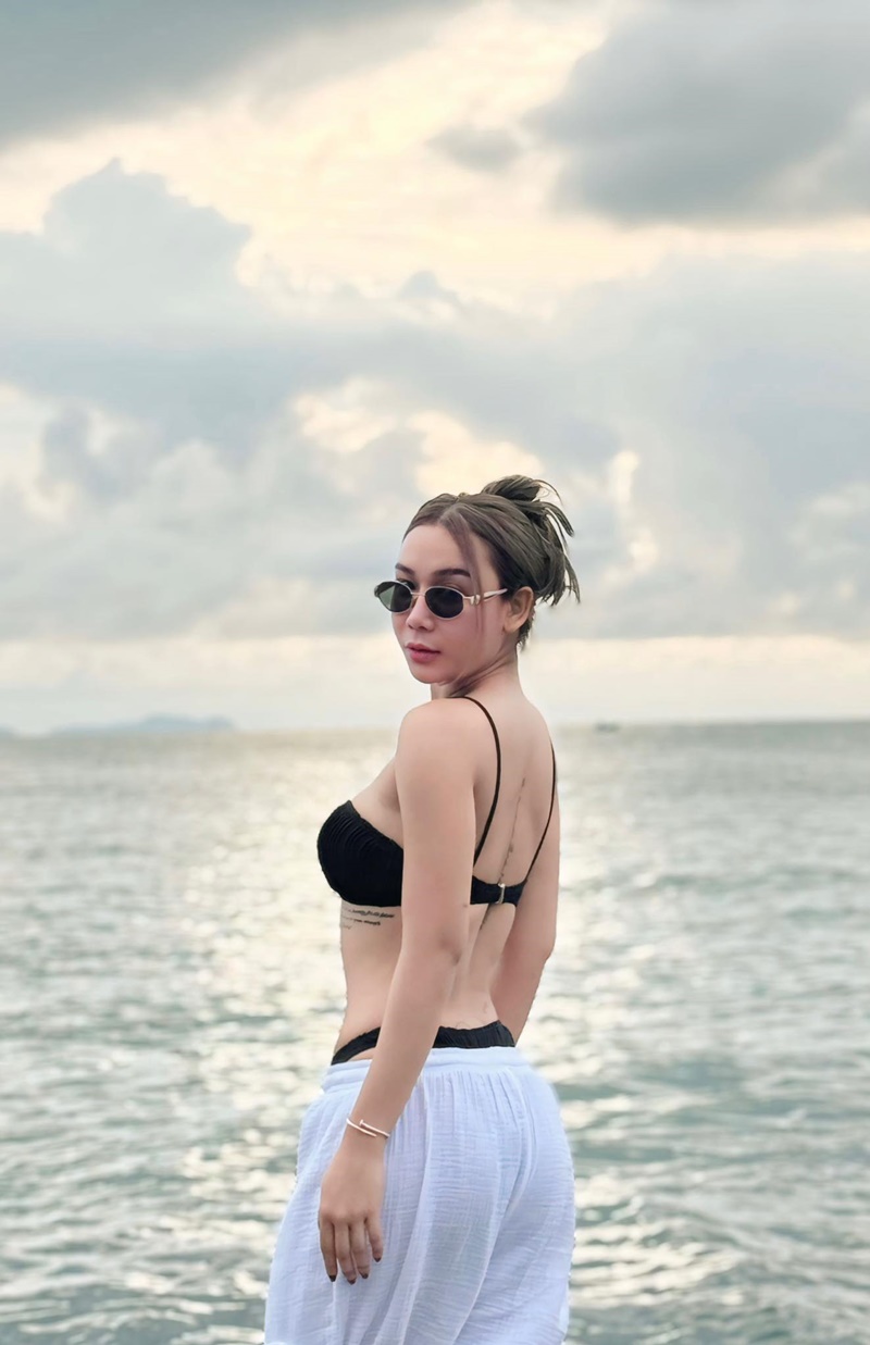 เฟิร์ส พรชิตา หนูเป็นคนไทย