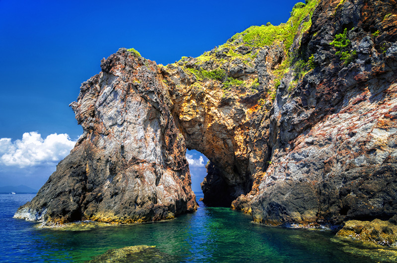 ดำน้ำที่ไหนดี ปี 2568 ? เกาะทะลุ จังหวัดระยอง