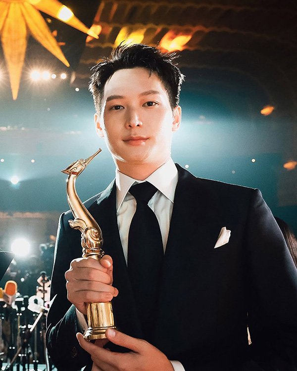 ไอซ์ซึ ณัฐรัตน์ ผลงาน