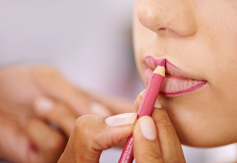 ลิปไลเนอร์ Lip Liner วิธีใช้ดินสอเขียนขอบปาก แต่งหน้า