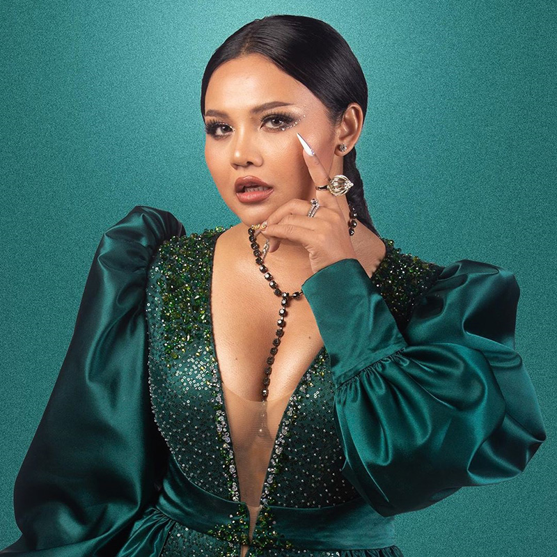 ตั๊กแตน ชลดา 