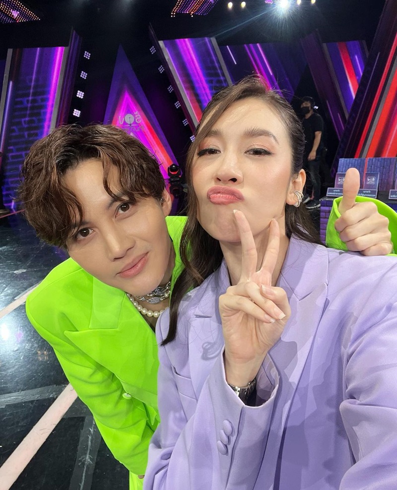 เชียร์ ฑิฆัมพร