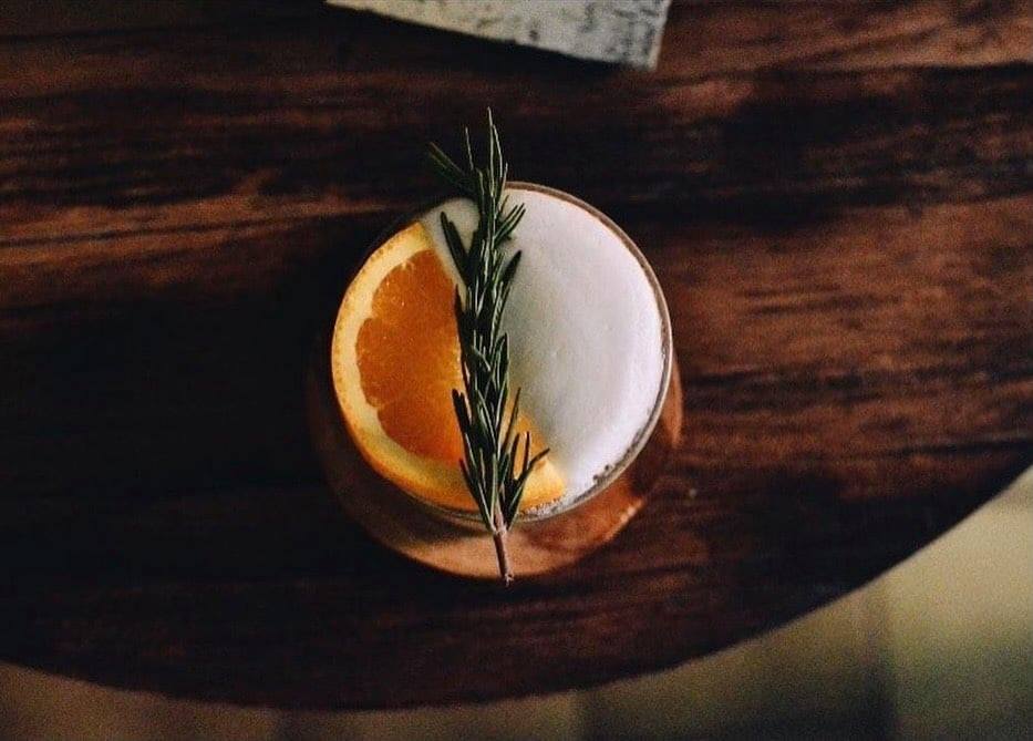 คาเฟ่ในสวนยาง