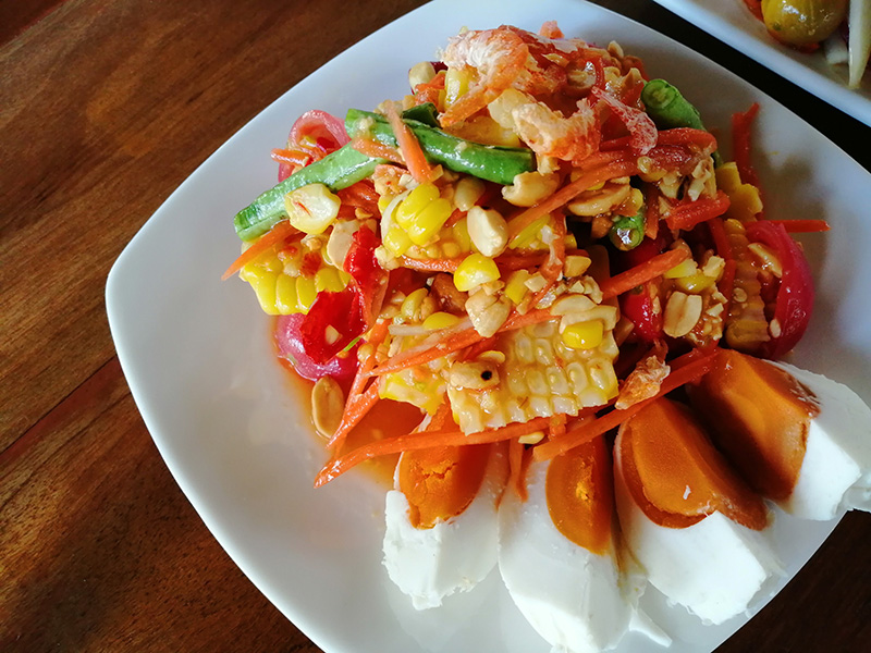 ตำข้าวโพด