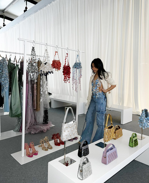 เพชร ภิพัชรา ประวัติ