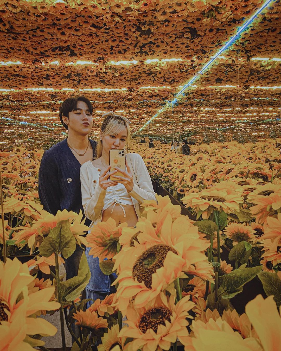 โฟร์ ศกลรัตน์ อาร์ม วีรยุทธ