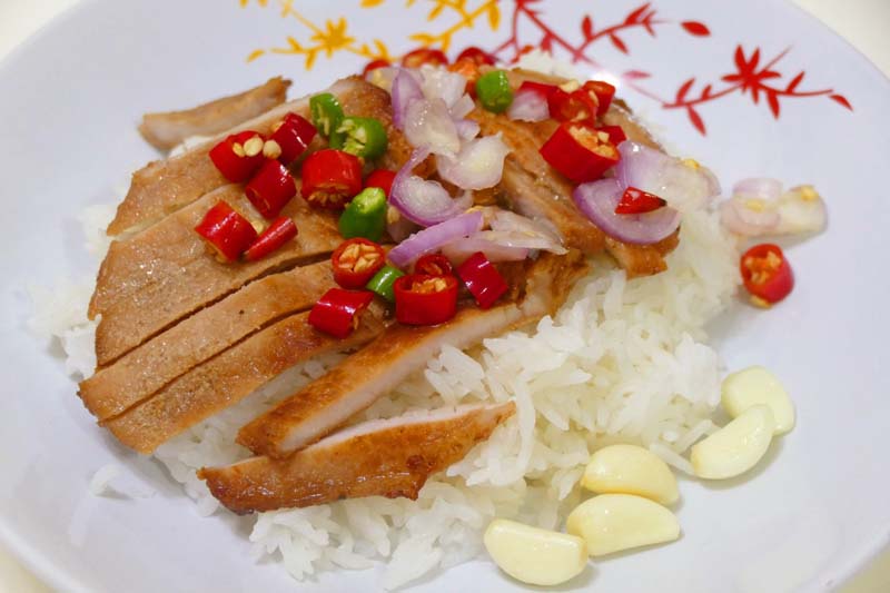 ข้าวหมูทอด
