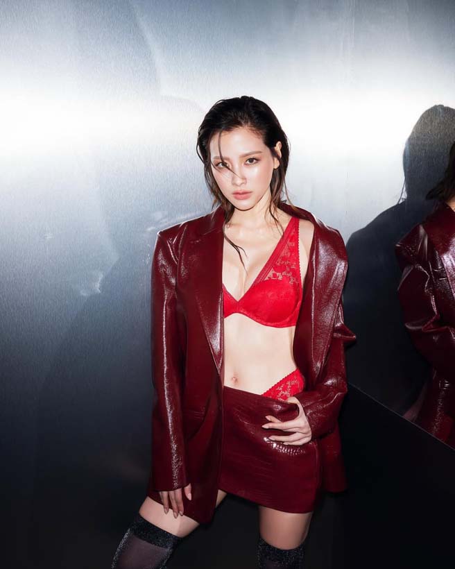 ใบเฟิร์น พิมพ์ชนก