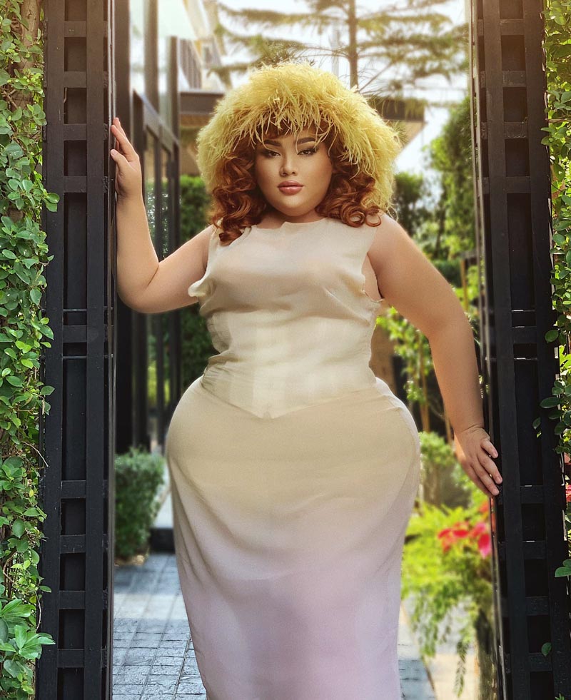 เอแคลร์ จือปาก