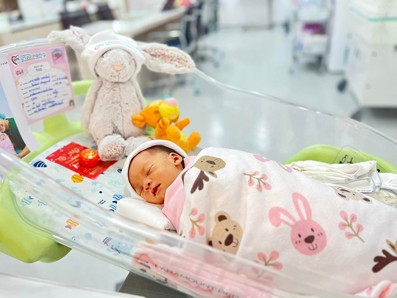 กัปตันกิ๊ฟ วิลาวัณย์ คลอดลูกสาวคนแรกแล้ว