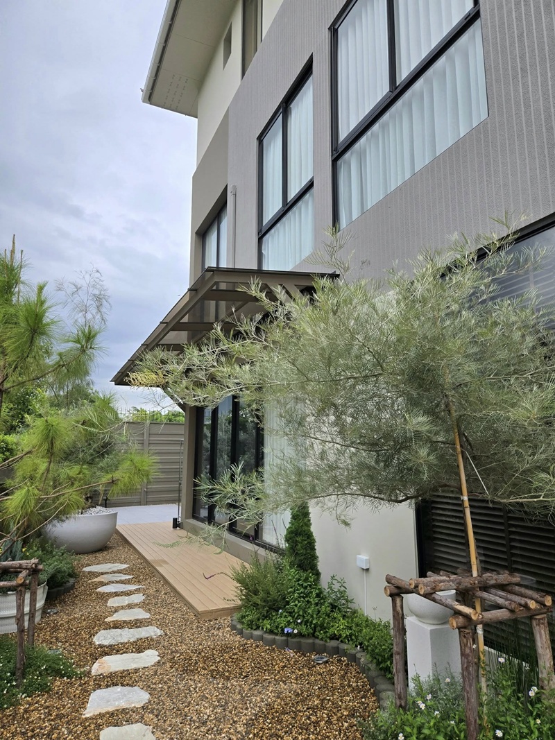 บ้านแฝด 3 ชั้น