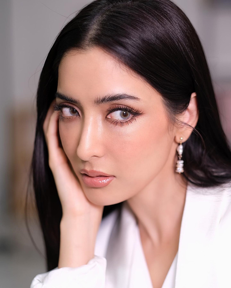 พิ้งค์กี้ สาวิกา 