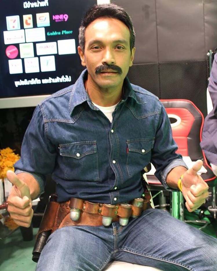 วินัย ไกรบุตร