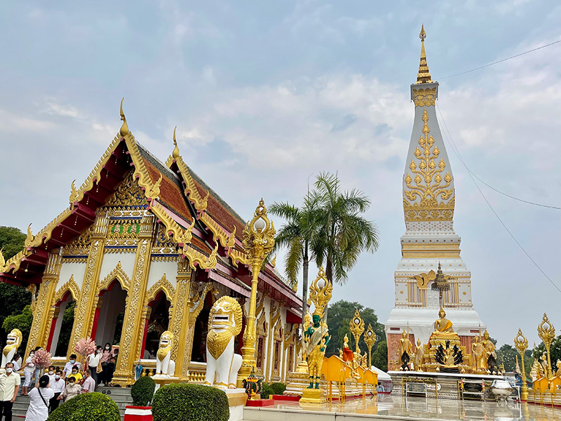 พระธาตุประจำวันเกิด