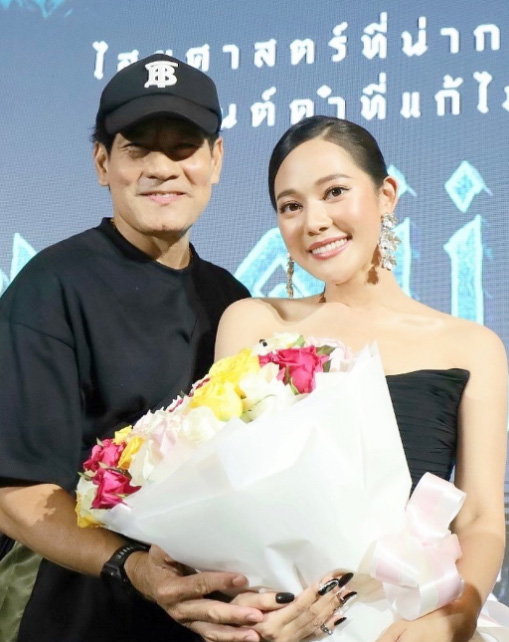 ทับทิม อัญรินทร์ นักแสดงสาวสวยหน้าคม ความสามารถรอบด้าน กับหลากเรื่องราวน่าสนใจ