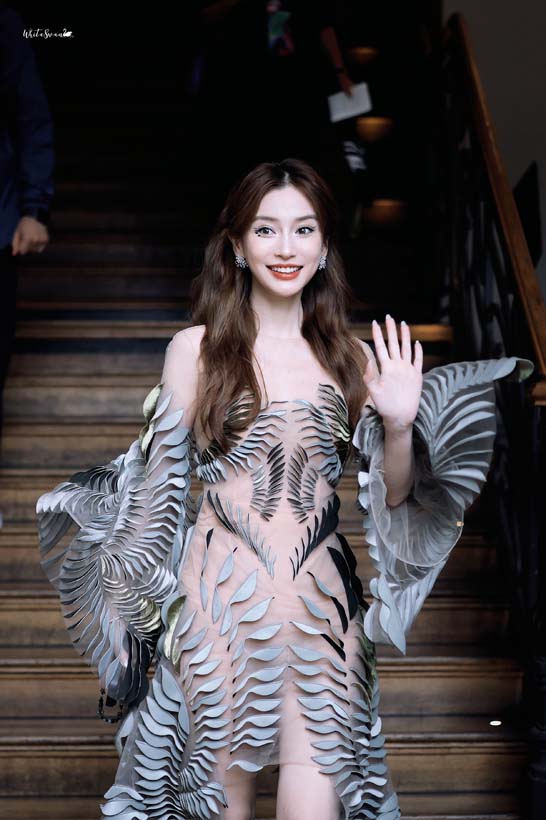 แองเจล่าเบบี้ ปารีส แฟชั่น วีก