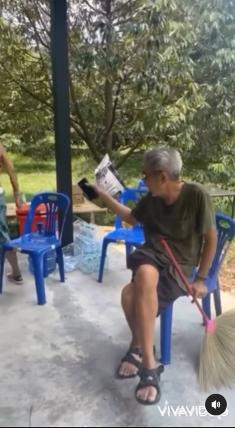 ชลิต เฟื่องอารมณ์