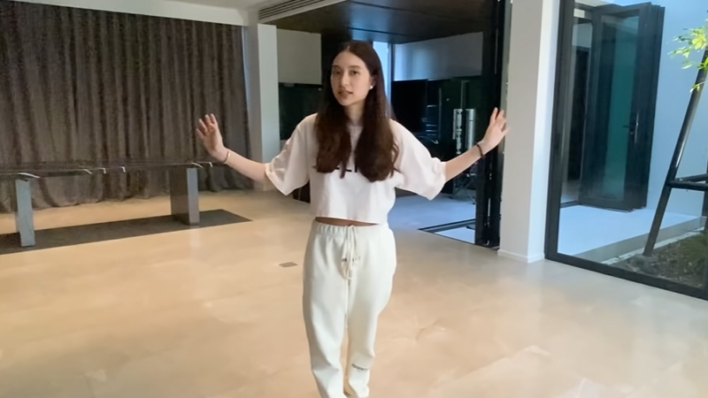 บ้านใหม่ มิว นิษฐา