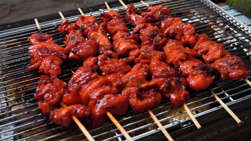 ไก่ย่างแดง