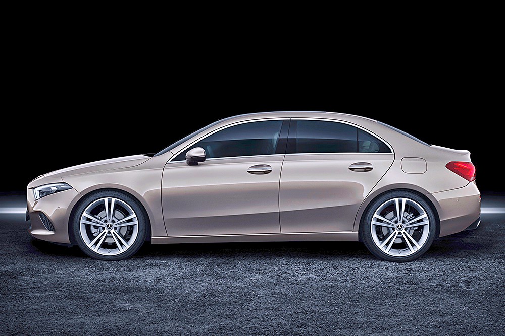 Mercedes-Benz, benz a class sedan