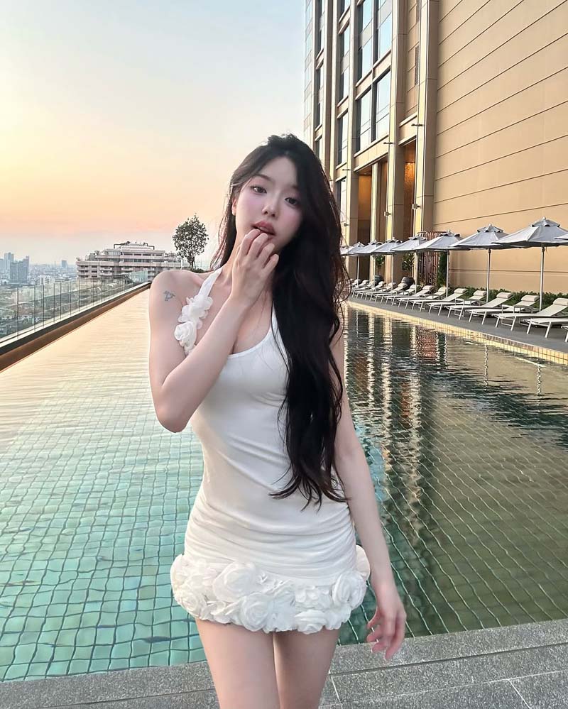 นีนี่ ชญาพัชร์ นางเอก MV สุดฮอต อวดสัดส่วนเซ็กซี่ อู้หูว ขาวจั๊วะ
