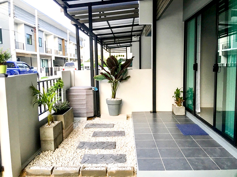 จัดสวนหินหน้าบ้าน