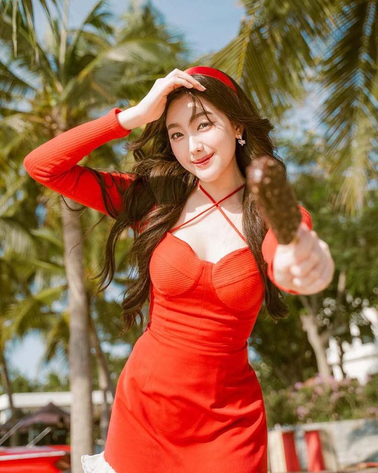 อ๊ะอาย 4EVE