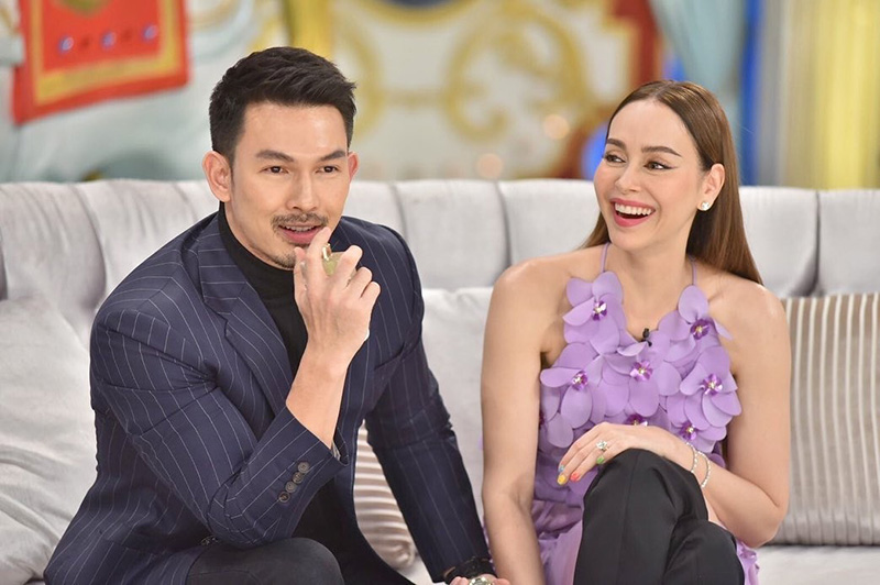  อั้ม อธิชาติ - นัท มีเรีย