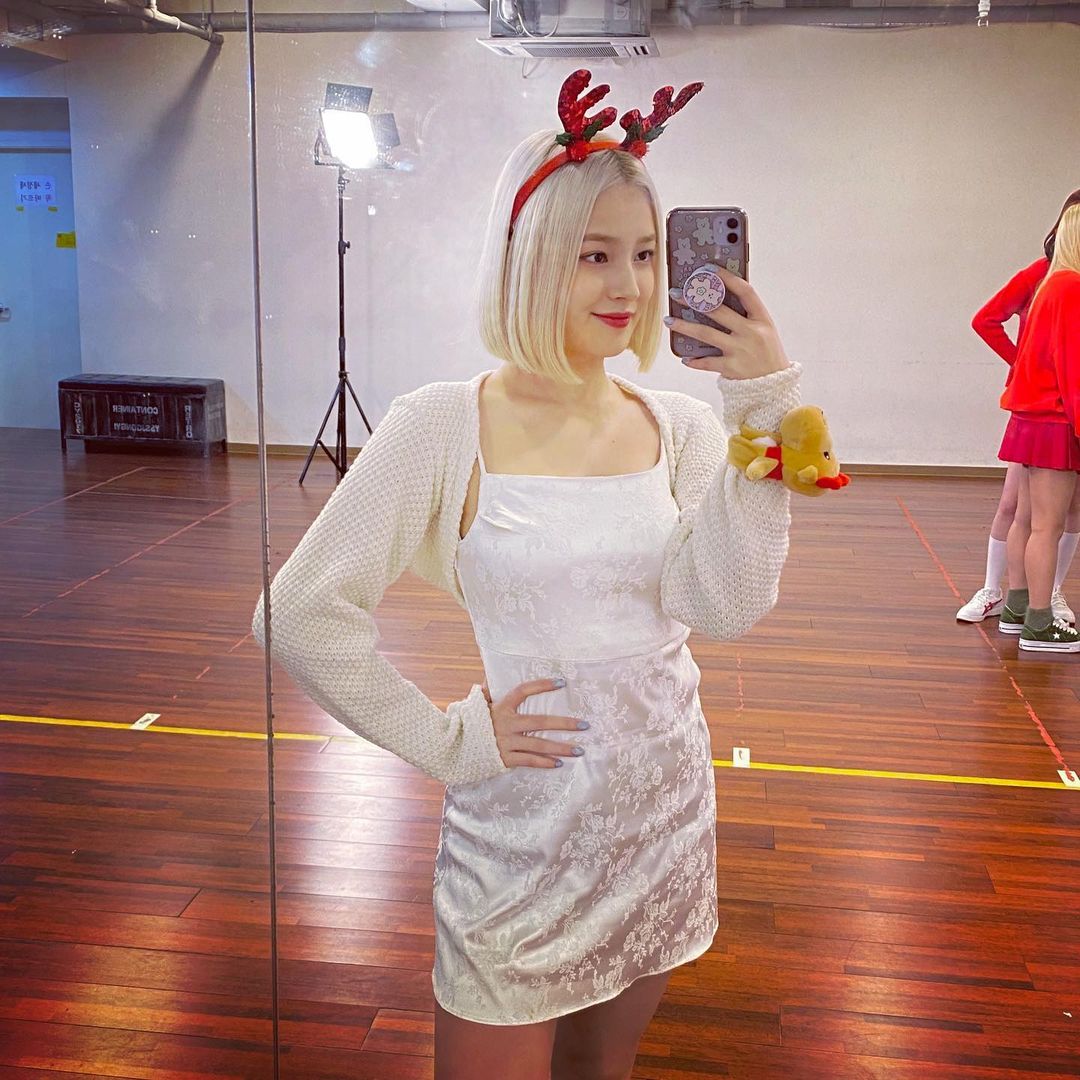 แนนซี่ MOMOLAND