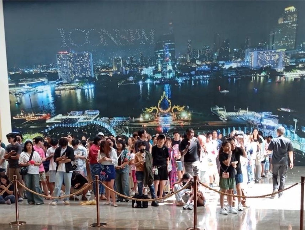 POP MART Global Landmark Store 