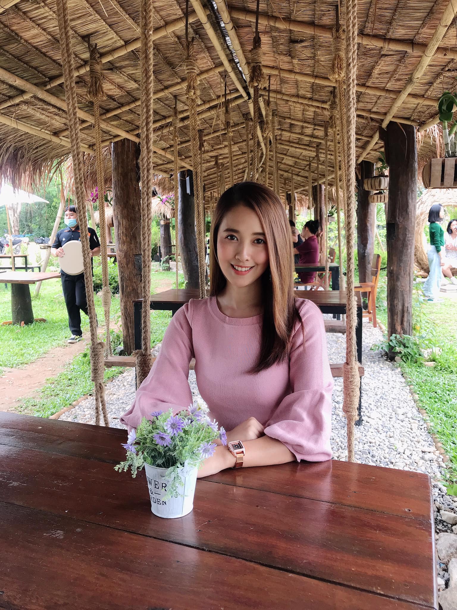 แม่ค้าข้าวมันไก่