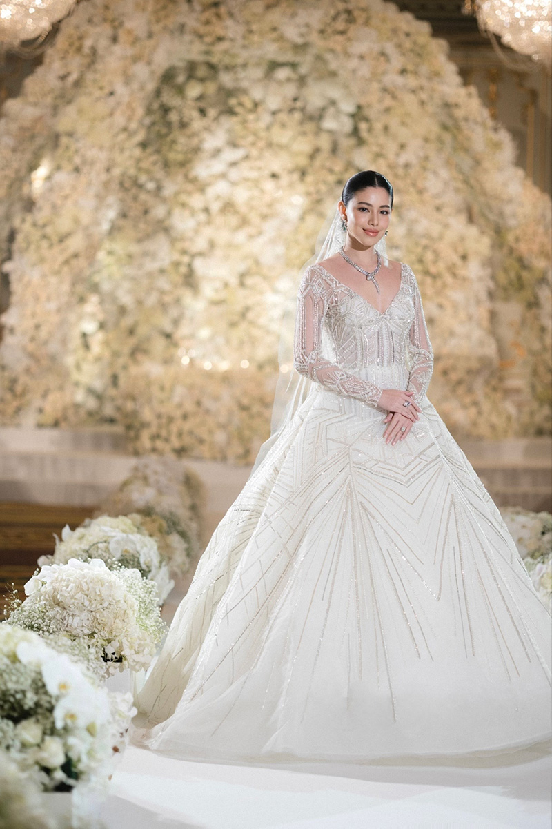 แคท ซอนญ่า ควงแฟนหนุ่มนักธุรกิจเข้าพิธีวิวาห์