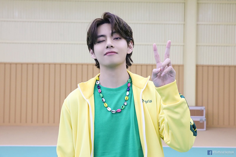 v bts taehyung