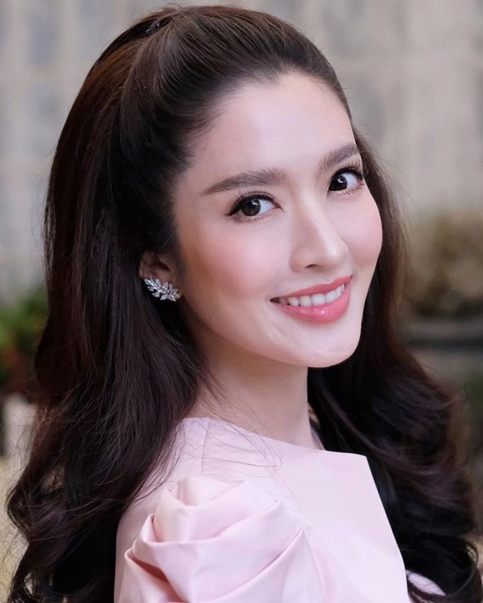 แอฟ ทักษอร