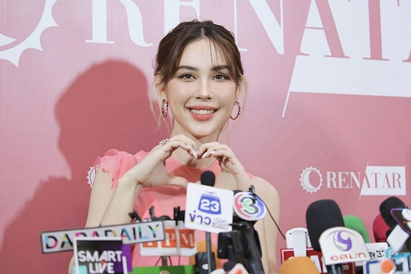 แมท ภีรนีย์